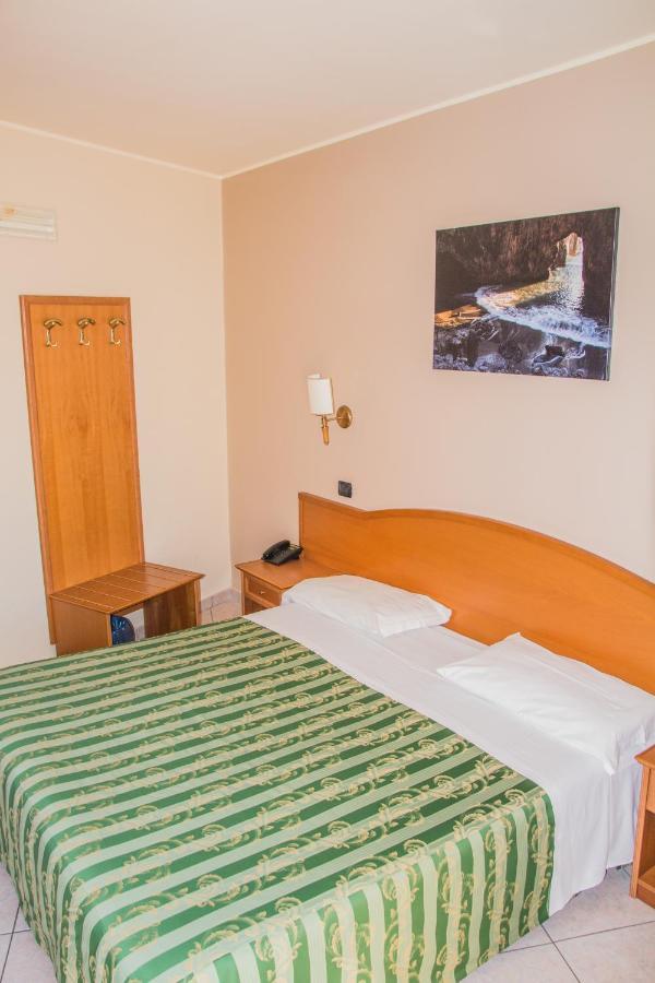 Hotel San Giorgio San Nicola Arcella Buitenkant foto
