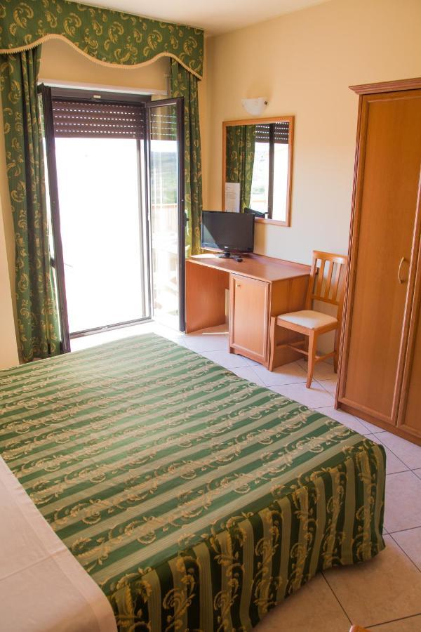 Hotel San Giorgio San Nicola Arcella Buitenkant foto